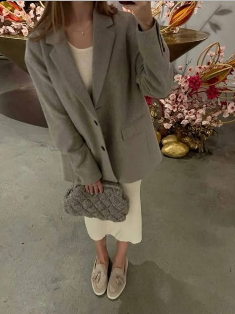 Oversized Blazer Outfits For Women, Style With Blazer, Oversized Blazer Outfits, Chic Blazer Outfit, Internship Outfit, Professional Interview, Outfits Professional, Black Blazer Outfit, Classy Pants