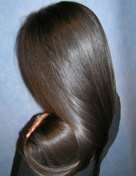 Shiny, healthy brown hair... What I'd give to have hair this healthy and shiny!!! Grow Thick Long Hair, Long Shiny Hair, Long Healthy Hair, Hair Repair Mask, Regrow Hair, Long Brown Hair, Hair Problems, Silky Hair, Hair Repair