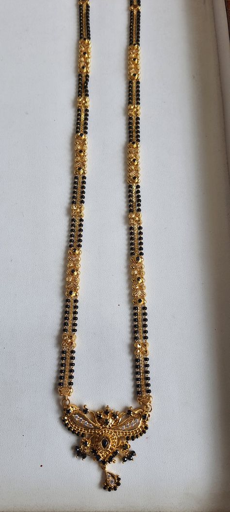 Black Beads Lockets Designs, Blackbeeds Chain Long Gold, Long Black Beads Chain Indian, Long Black Beads Chain Indian Gold, Black Beads Lockets, Long Nallapusalu Designs Gold Latest, Nallapusalu Locket Designs Gold, Long Nallapusalu Designs Gold, Black Beads Long Chain Designs