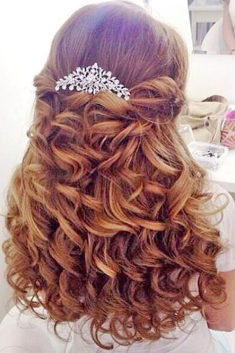 Cute Flower Girl Hairstyles ❤ See more: http://www.weddingforward.com/flower-girl-hairstyles/ #weddings Braids Waterfall, Elegant Curls, Junior Bridesmaid Hair, Wedding Hairstyles For Girls, Cute Wedding Hairstyles, Pageant Hair, Peinados Recogidos, Best Wedding Hairstyles, Flower Girl Hairstyles