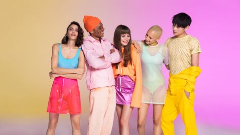 Gen Z Fashion Trends, Pink Gradient Background, Jessica Walsh, Gen Z Fashion, Brand Video, Funky Makeup, Figure Photography, Band Fits, Model Inspo