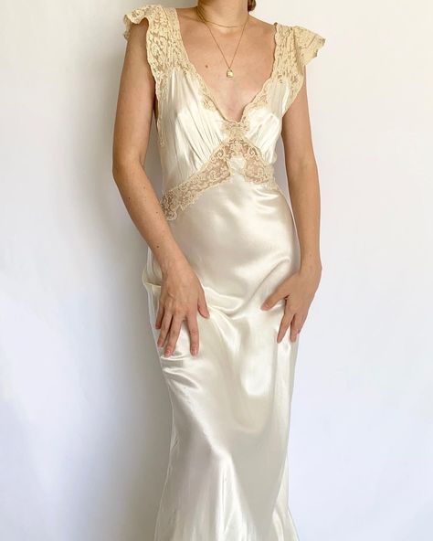 Wedding Night Delicate Lace Slip Dress In Satin, Vintage Satin Wedding Sleepwear, Luxury Romantic Modal Satin Slip Dress, Vintage Nightgown Satin, Vintage Satin Nightgown For Sleep, Liquid Dress, Bridal Nightwear, Slip Wedding Dress, Liquid Satin