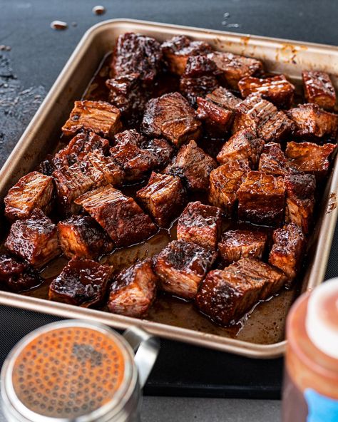 How to Smoke Brisket Burnt Ends - Chiles and Smoke Brisket Burnt Ends, Ultimate Sandwich, Burnt Ends, Potato Roll, Homemade Pickles, Smoked Brisket, Beef Stock, Pickle Relish, Chuck Roast