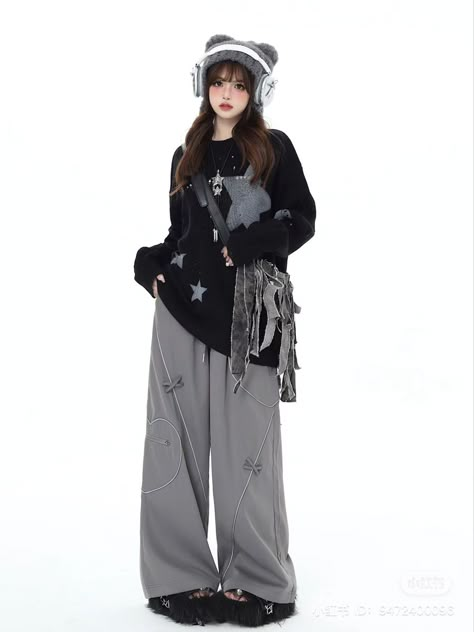 2000s Japanese Fashion, Style Kawaii, Casual Wide Leg Pants, Pantalon Large, Loose Sweater, Really Cute Outfits, Fashion Design Clothes, Harajuku Fashion, Kawaii Fashion