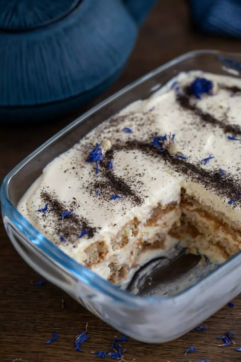 Earl Gray Tiramisu, Earl Grey Tiramisu Recipe, Earl Grey Tres Leches, Earl Grey Aesthetic, Cheesecake With Jello, Earl Grey Creme Brulee, Earl Grey Tiramisu, Earl Grey Recipes, London Fog Ice Cream