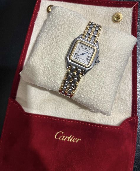 Cartier Watches Women, Gold And Silver Watch, Lux Fashion, Cartier Gold, Classy Watch, Vintage Watches Women, Cartier Panthere, Watch Luxury, Womens Watches Luxury