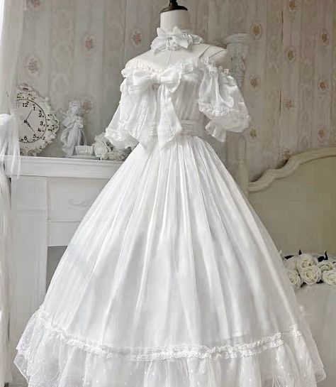 Innocent White Dress, Lolíta Wedding Dress, Lolíta Dress White, White Dress Reference, Royal White Dress, White Dress Victorian, White Victorian Dress, Angelic Dress, White Elegant Dress