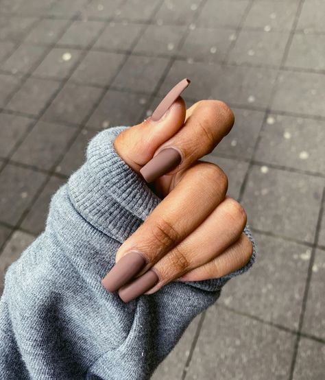 Brown Matte Nails, Nails Looks, Autumn Nail Designs, Matte Nail Colors, Elegant Touch Nails, Opi Gel Nails, Brown Acrylic Nails, No Chip Nails, Brown Nails Design