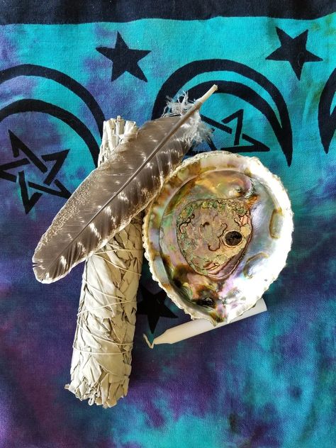 The Right Kind Of Smudging Bowl - The Moonlight Shop Sage Burning, Smudging Bowl, Dry Sage, Bad Spirits, First Day Of Winter, Burning Sage, Sage Smudging, New Moon Rituals, Full Moon Ritual