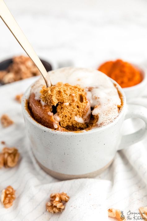 Mug Cake Vegan, Pumpkin Mug Cake, Jessica In The Kitchen, Vegan Mug Cakes, Single Serve Cake, Vegan Cream Cheese Frosting, Pumpkin Mug, Cake Vegan, Vegan Milk