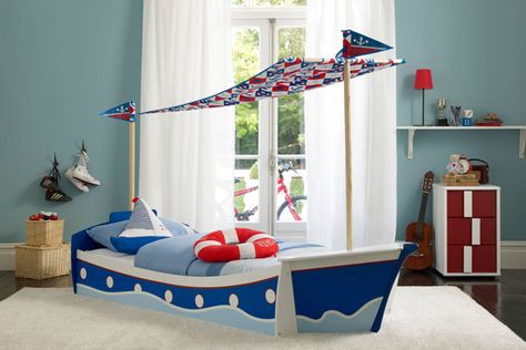 Ahoy There - Kids Bedroom Ideas - Children's Room Decorating (houseandgarden.co.uk) Nautical Boy Room, Boat Bed, Boys Room Design, Nautical Bedroom, Decoration Theme, Boy Bedroom Design, Toddler Boys Room, Toddler Rooms, Boys Bedding