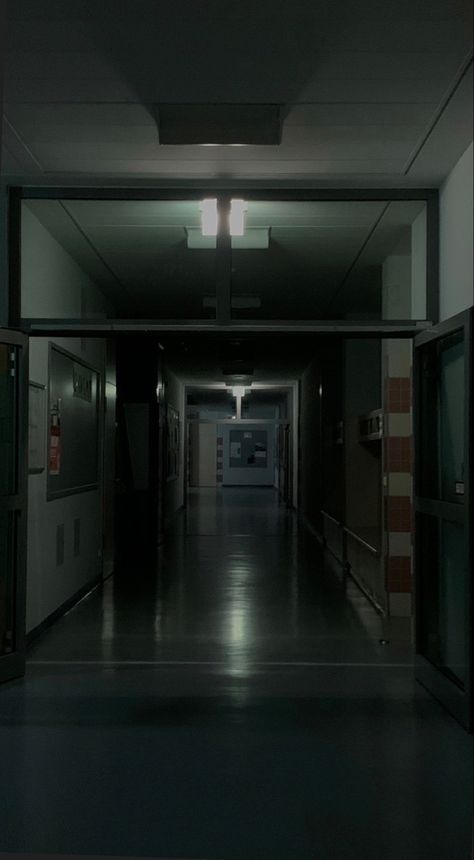 #hallway #darkhallway #school #aesthetic #music #whisper #recommendation #recommended #classroom #vibes #latenightthoughts #latenightvibes #latenighttalks Night Classroom Aesthetic, Spooky School Aesthetic, Haunted School Aesthetic, Dark Classroom Aesthetic, Creepy School Aesthetic, Horror School Aesthetic, School Dark Aesthetic, Night School Aesthetic, School At Night Aesthetic