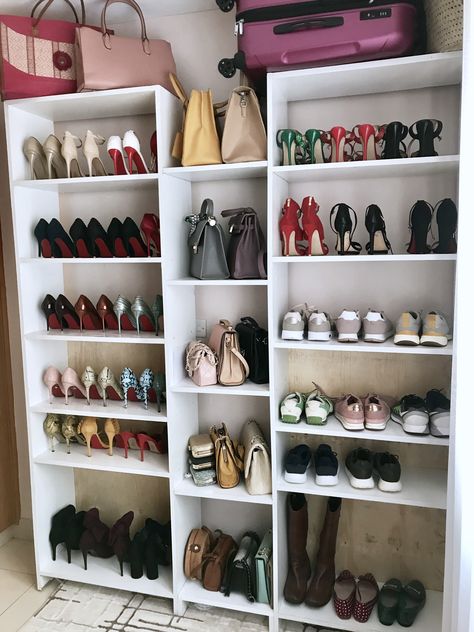 Wardrobe And Shoe Rack Design, Ikea Purse Storage Ideas, Shoe And Purse Closet, Shoe Storage Ideas Closet, Shoe Rack For Home, Shoe Rack Ideas, Modern Shoe Rack, Mini Shoes, Ideas Closet