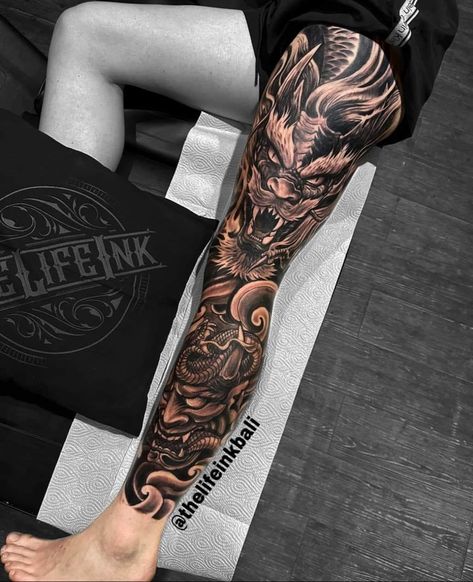 Japanese Leg Tattoo, Leg Sleeve Tattoos, Unique Half Sleeve Tattoos, Leg Tattoo Ideas, Japanese Tattoos For Men, Chicano Tattoos Sleeve, Japanese Legs, Full Leg Tattoos, Realistic Tattoo Sleeve