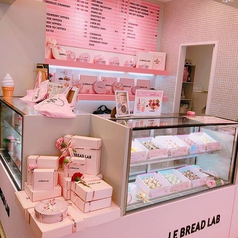 Cake Shop Interior, Cake Shop Design, Bakery Shop Interior, Bakery Shop Design, Pink Cafe, Bakery Interior, Bakery Design Interior, Bakery Decor, Coffee Shops Interior