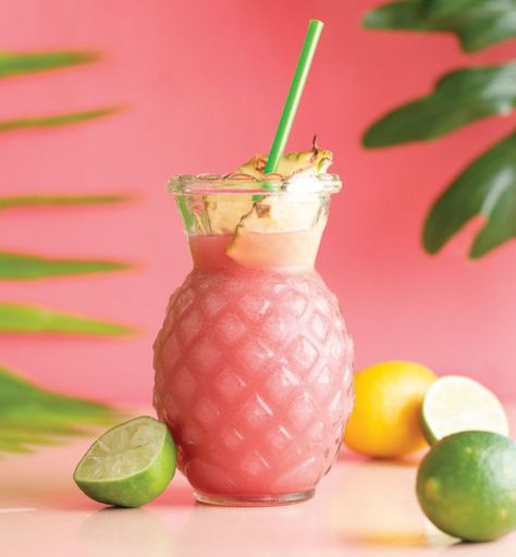 Pink Pineapple cocktail Tequila Pineapple Cocktails, Pink Tropical Cocktails, Pineapple Cosmopolitan, Aesthetic Eating, Pineapple Cocktail Photography, Crazy Cocktails, Pomegranate Cocktail Recipes, Pineapple Mezcal Cocktails, Pineapple Sangria