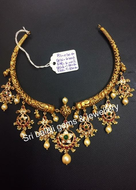 Kanti Necklace Designs, Kanti Necklace, Jewellery Traditional, Antique Jewellery Designs, Gold Jewelry Simple Necklace, Buy Jewellery Online, Antique Jewelry Indian, Jewelry Designing, Gold Pendant Jewelry