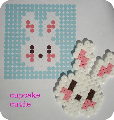 cupcake cutie: Free hama bead Bunny pattern Bead Bunny, Pixel Beads, Fuse Bead Patterns, Art Perle, Hama Beads Design, Perler Crafts, Hama Bead, Motifs Perler, Dekor Diy