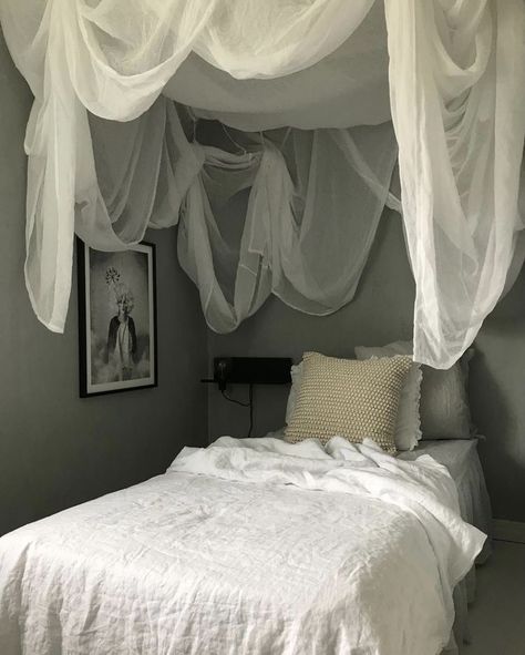 Draped Fabric Over Bed, Pretty Room, Redecorate Bedroom, Dreamy Room, Dream Room Inspiration, House Room, Apartment Inspiration, Room Inspiration Bedroom, Aesthetic Bedroom