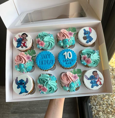 Stitch Cupcakes Ideas Birthday, Stitch Disney Cupcakes, Lilo Stitch Cupcakes, Stitch Birthday Cupcake Ideas, Lilo And Stitch Birthday Cupcakes, Stitch Themed Cupcakes, Stitch Birthday Cupcakes, Stitch 1st Birthday Party, Stitch And Angel Cupcakes