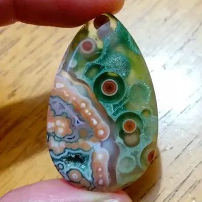 Ocean Jasper cabochon Horned Lizard, Minerals Crystals Stones, Agate Rocks, Minerals Crystals Rocks, Rocks And Fossils, Green Ocean, Pretty Rocks, Cool Rocks, Beautiful Rocks