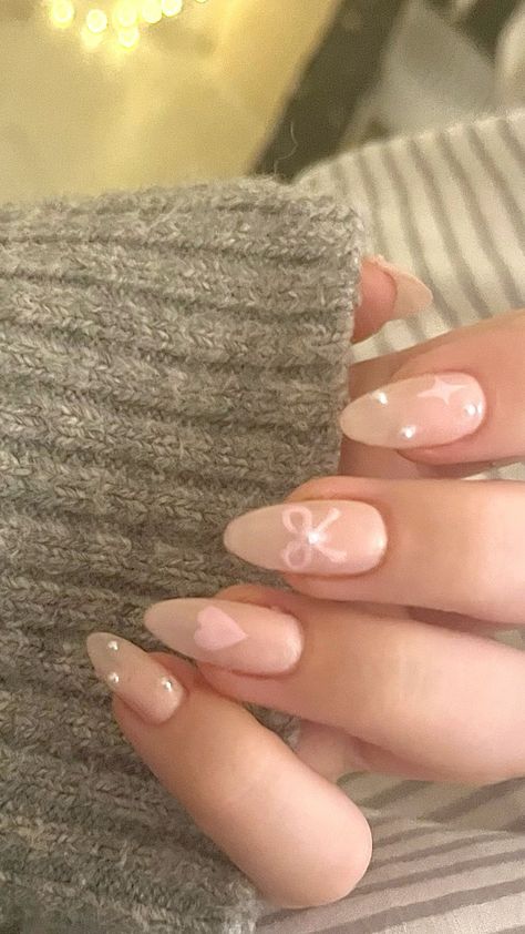 Red French Tip Nail Ideas, Art On Nails, Short Nails French, Pink Nails Short, Tip Nail Ideas, French Tip Nail Ideas, Bow Nail Designs, Fireplace Tv Wall Decor, Fireplace Tv Wall