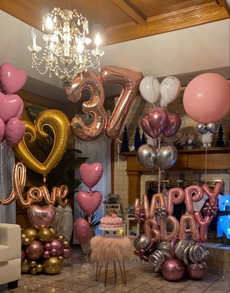 Bday Balloons Aesthetic, Balloon Aesthetic Birthday, 18th Birthday Decorations Hotel, Room Full Of Balloons Birthday, 17 Birthday Balloons Aesthetic, Giveaway Ideas Birthday, Chanel Birthday Cake, Surprise Birthday Decorations, Birthday Room Decorations