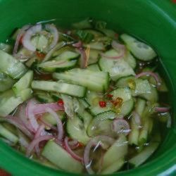 Tai Food Recipes, Pickled Cucumber Salad, Thai Appetizer, Thai Cucumber, Thai Cucumber Salad, Pickled Cucumber, Creamy Cucumber Salad, Creamy Cucumbers, Cucumber Recipes Salad