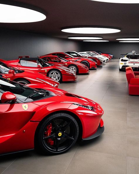 R35 Gtr, Luxury Garage, Cars Collection, Ferrari Laferrari, Ferrari Car, Italian Cars, Performance Cars, Amazing Cars