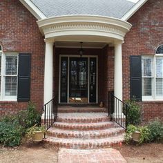 Brick Entrance, Front Porch Stairs, Porch Handrails, Brick Porch, Front Porch Railings, Front Porch Steps, Porch Stairs, Front Door Steps, Front Stairs