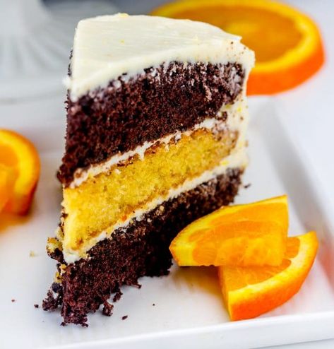 Orange Cocoa Cake Orange Layer Cake Recipe, Orange Layer Cake, Festive Holiday Desserts, Orange And Chocolate, Buttercream Frosting Cake, Chocolate And Orange, Orange Buttercream, Cakes To Make, Cocoa Cake