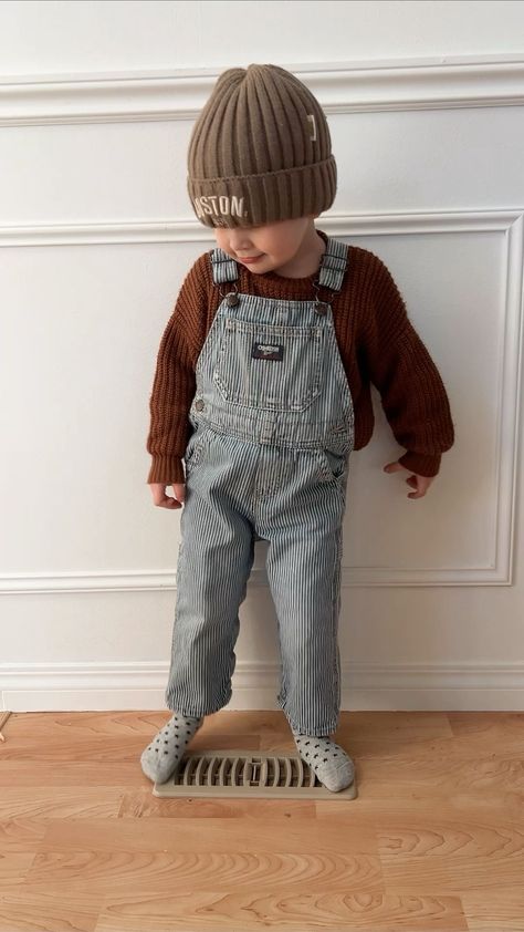 Baby Boy Autumn Outfits, Toddler Autumn Outfits Boy, Toddler Boy Autumn Outfits, Toddler Boy Fall Outfits Pictures, Little Boy Outfits Aesthetic, Fall Toddler Outfits Boy, Spring Baby Boy Outfits, Baby Autumn Outfits, Toddler Boy Overalls Outfit