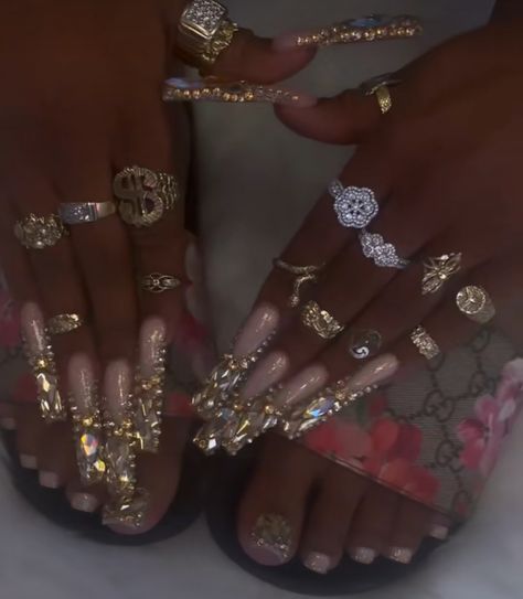 Nails And Toes, Set Nails, Girl Nails, Nails Black, Girls Nails, Nail Charms, Bling Nails, Nail Ideas, Nail Inspo