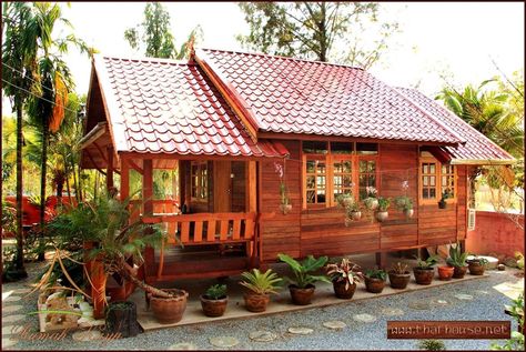 Reka Bentuk Rumah Kecil, Small Wooden House Design, Bahay Kubo Design, Modern Bahay Kubo, Design Casa Piccola, Filipino House, Wood House Design, Small House Design Philippines, Modern Wooden House