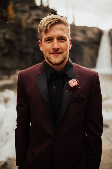 Maroon Groom Suit, Maroon Wedding Suit, Maroon Grooms Suit, Suit Inspiration, Maroon Suit, Wedding Tux, Mens Wedding Attire, Groom Wedding Attire, Maroon Wedding