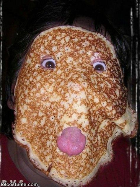 Pancake face mask, anyone? It's the latest craze to sweep the nation. Food For Halloween, Chipotle Burrito, Chipotle Mexican Grill, Uk Life, Strange Pictures, Strange People, Cheap Halloween Costumes, Mexican Grill, Halloween Foods