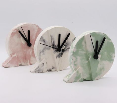 Concrete Table Clocks Stone Clock, Concrete Creations, Marble Clock, Art Stone, Table Clocks, Concrete Table, Marble Decor, Wall Clock Design, Concrete Design