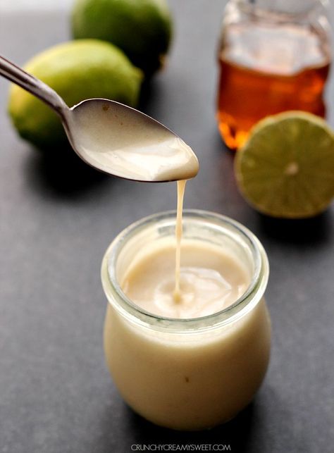 Honey Lime Dressing - one of my favorite dressings ever! You can make it for sweet and savory salads! So easy to whip up in your blender! Honey Lime Dressing Recipe, Healthy Dressing Recipes, Cheesy Garlic Bread Recipe, Honey Lime Dressing, Dressing For Fruit Salad, Salad Dressing Recipes Healthy, Poppyseed Dressing, Savory Salads, Lime Vinaigrette