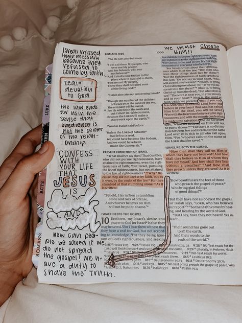 Bible Study Kjv, Romans Bible Study Notes, Romans Bible, Bible Doodling, Bible Journal Notes, Bible Journaling Ideas Drawings, Inspire Bible Journaling, Christian Bible Study, Bible Time