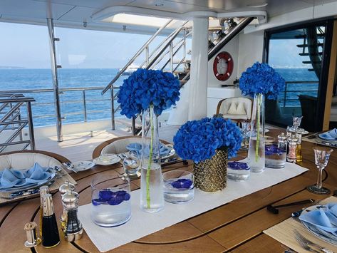 Yacht Decorating Ideas Party, Boat Decorating Ideas Party, Yacht Decorating Ideas, Yacht Wedding Reception, Yatch Boat, Wedding Ambiance, Yacht Wedding, Boat Decor, Company Picnic