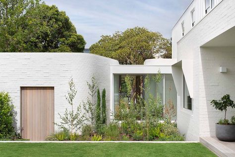 Bryant Alsop Architects creates Xavier house | Habitus Living Timeless House, Stone Pavement, Wooden Facade, Passive Design, Melbourne House, Traditional Houses, Curved Walls, The Local Project, White Brick