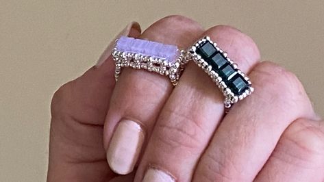 Seed Bead Bracelets Diy, Seed Bead Patterns Free, Diy Beaded Rings, Ring Jewellery Design, Beads Craft Jewelry, Ring Tutorial, Pattern Ring, Seed Bead Tutorial, Handmade Beaded Jewelry