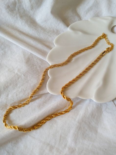 "*DETAILS*  Material: 16k gold plated brass  Size: 14\" + 2\" extender, 3.5mm thick Adjustable *DESCRIPTION* Thick rope chain necklace. Easy to wear, lightweight and a great jewelry piece for everyday wear  *STYLED WITH* Gold chain ring with diamonds - https://www.etsy.com/ca/listing/966324155/mllf?ref=shop_home_active_1&frs=1 Gold rope chain necklaces 18\"- https://www.etsy.com/ca/listing/952344750/toxic?ref=shop_home_active_8&frs=1 Gold hoop earrings  https://www.etsy.com/ca/listing/966316505/ Latest Necklace Design, Jewelry Everyday, Gold Flower Ring, Fancy Jewellery Designs, Gold Chain Design, Trending Necklaces, Gold Rope Chains, How To Make Rope, Minimalistic Style