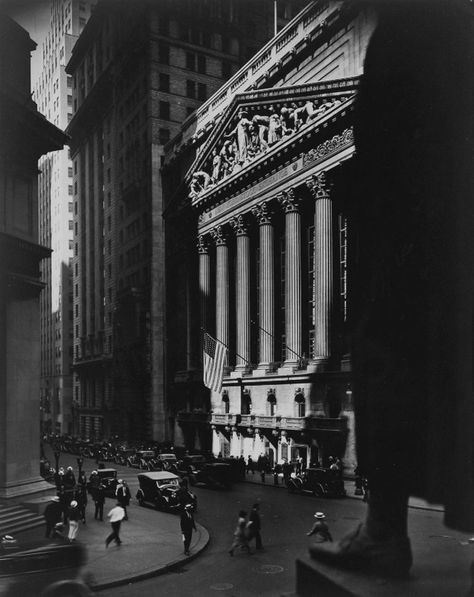 Perez Art Museum, Eugene Atget, Berenice Abbott, Getty Museum, Art Institute Of Chicago, Stock Exchange, Bw Photo, Artistic Photography, Famous Artists