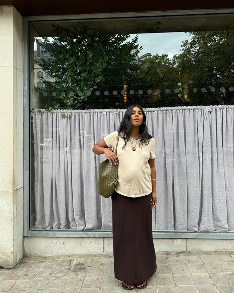 Monikh | Fall tones 🍐🌰🥠 | Instagram Postpartum Outfits Summer, Cool Pregnancy Outfits, Chic Pregnancy Outfits, Comfortable Pregnancy Outfits, Pregnant Fits, Pregnant Street Style, Pregnancy Fashion Spring, Summer Maternity Outfits, Maternity Fits