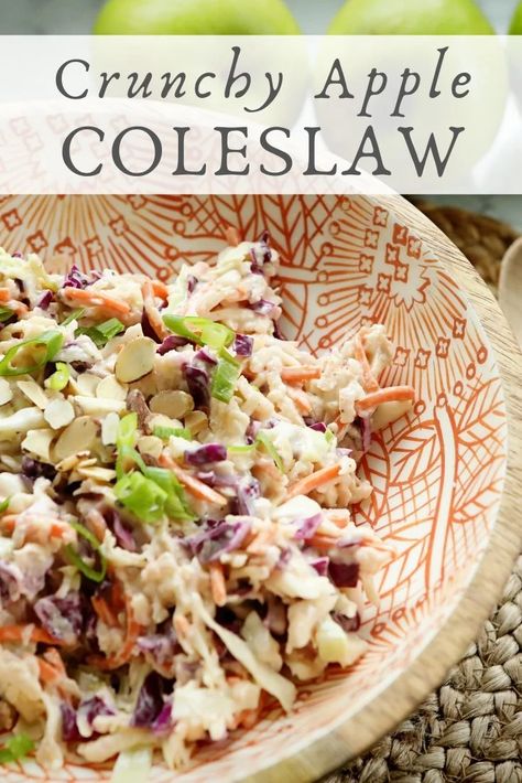 Crunchy Apple Coleslaw Apple Coleslaw Recipe, Best Coleslaw Recipe, Apple Coleslaw, Coleslaw Recipe Easy, Coleslaw Salad, Autumn Side Dishes, Apple Slaw, Slaw Recipes, Cabbage Slaw