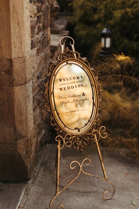 Memento Mori Wedding, Edgy Rustic Wedding, Wedding Dark Aesthetic Ceremony Decor, Dark Moody Outdoor Wedding, Dark Wedding Welcome Sign, Creative Ideas For Weddings, Prohibition Themed Wedding, Boho Witchy Wedding Ideas, Cozy Vintage Wedding