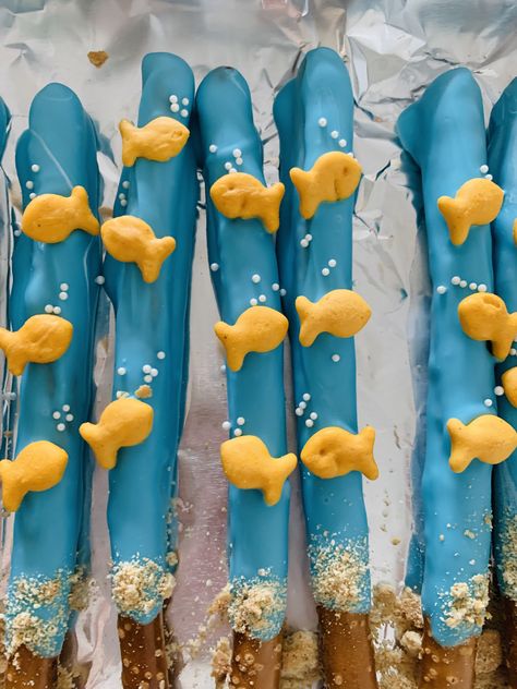 Under The Sea Party Treats, Beach Birthday Treats, Snacks For Under The Sea Party, Shark Theme Treats, Under The Sea Party Desserts, Ocean Theme Deserts, The Big One Birthday Food Ideas, Shark Treats Party Ideas, 2nd Birthday Under The Sea Theme