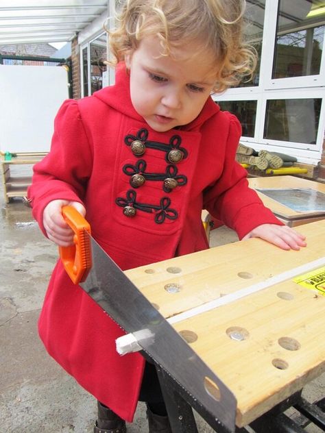 Handsaw safety with kids | Kids Carpentry Supplies Kids Carpentry, Reggio Children, Emergent Curriculum, Woodworking Software, Reggio Emilia Inspired, Bench Vice, Robot Costumes, Early Years Educator, Early Childhood Teacher