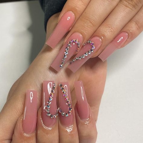 Pink Baddie Nails With Rhinestones, Baddie Short Acrylic Nails With Diamonds, Baddie Birthday Nails Virgo, Valentino Bad And Boujee Acrylic, Baddie Bling Nails Purple, Luv Nails, New Nail Colors, Coffin Nails Long, Nail Tattoo